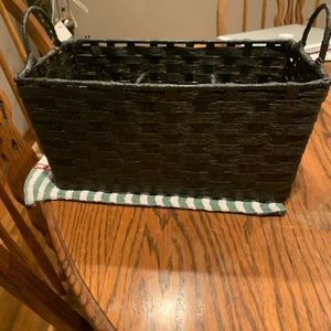 Divider basket